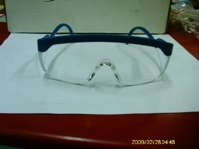 SAFETY GLASSES