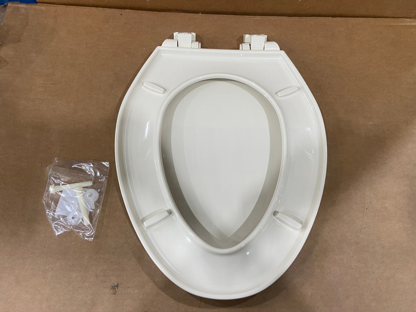 ELONGATED TOILET SEAT WITH LID, BONE