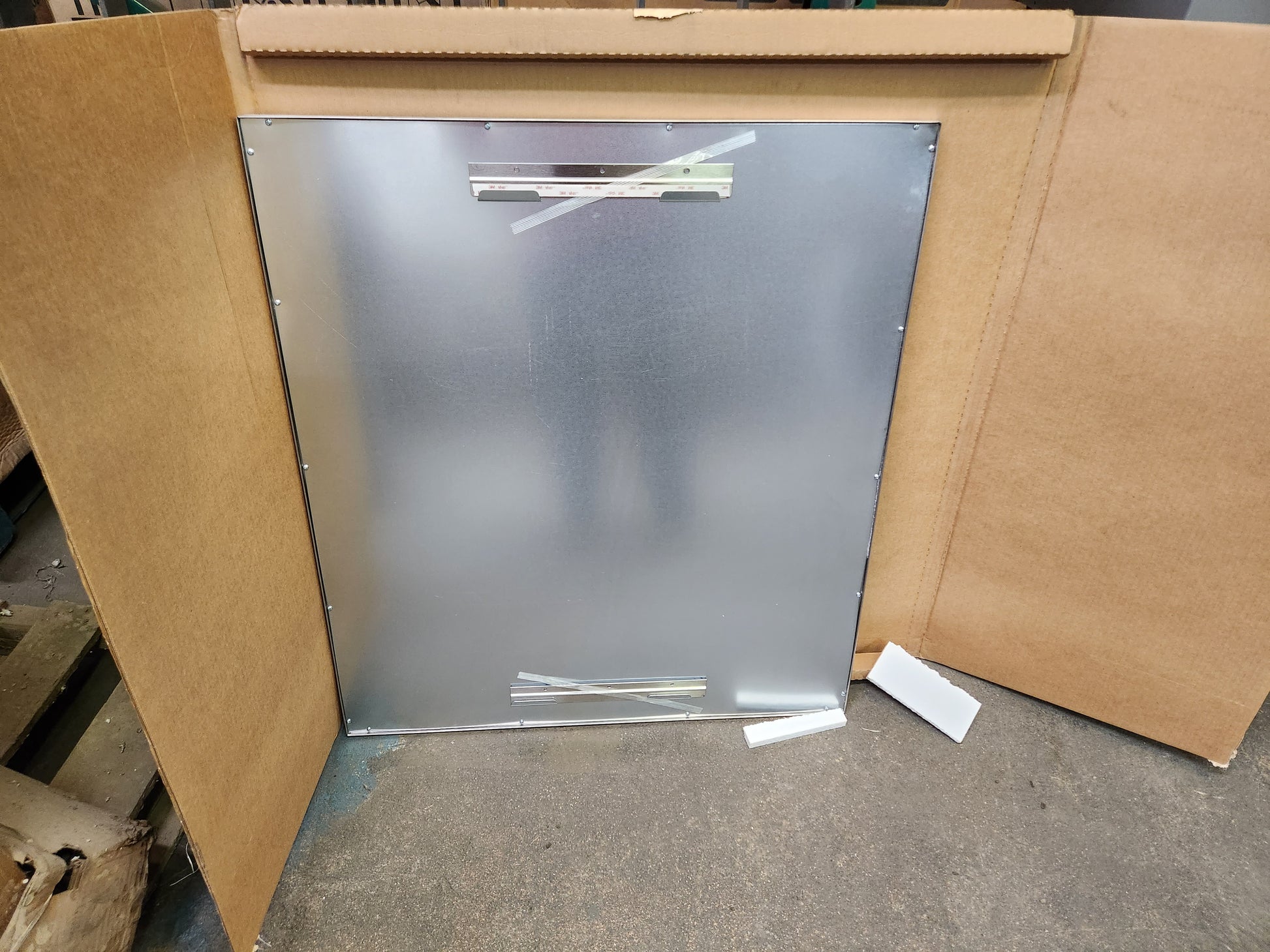 32" X 36" TEMPERED GLASS WELDED-FRAME MIRROR