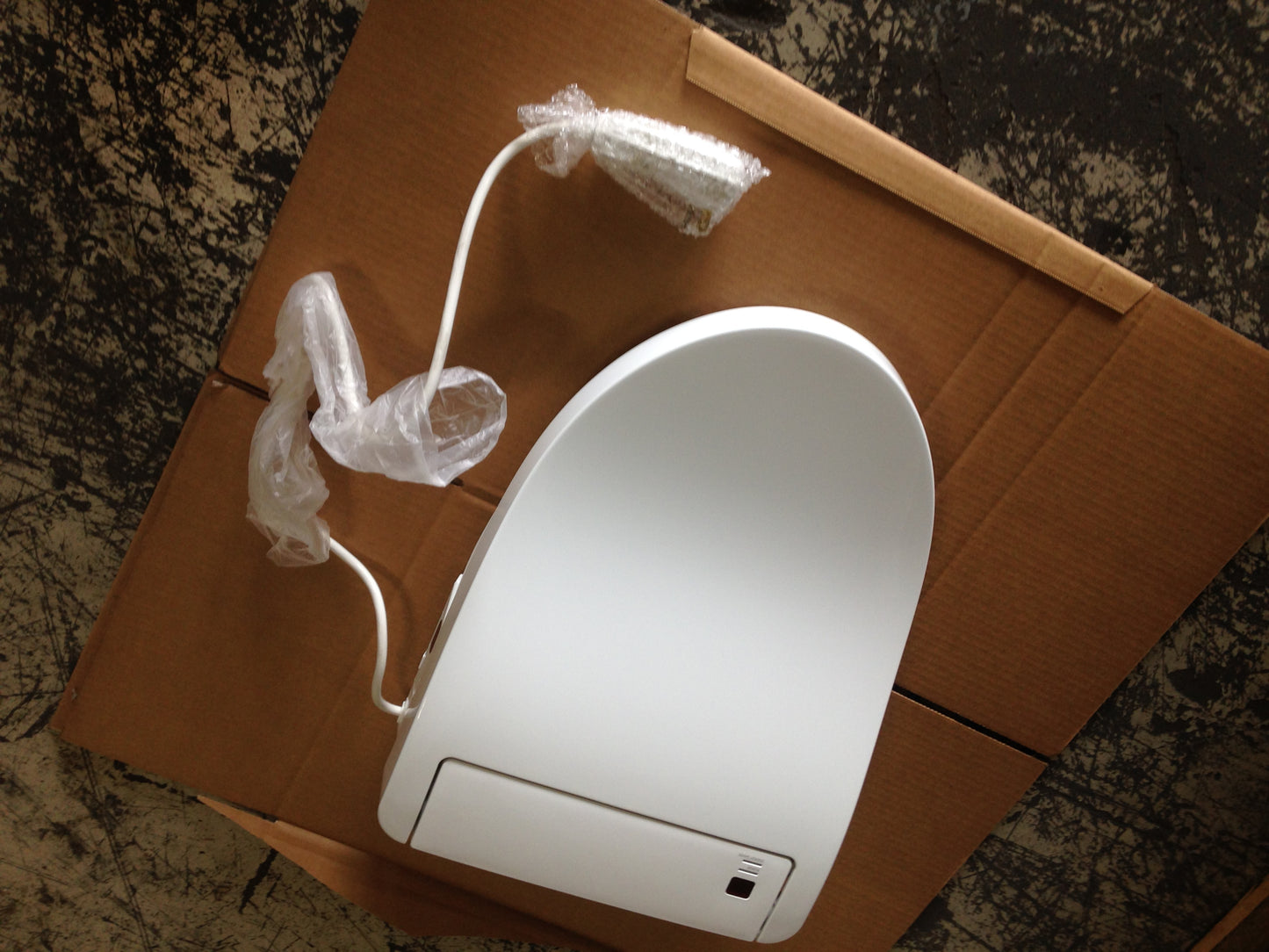 PLASTIC ELECTRIC BIDET SEAT FOR ELONGATED TOILETS, WHITE, 110-120/50-60