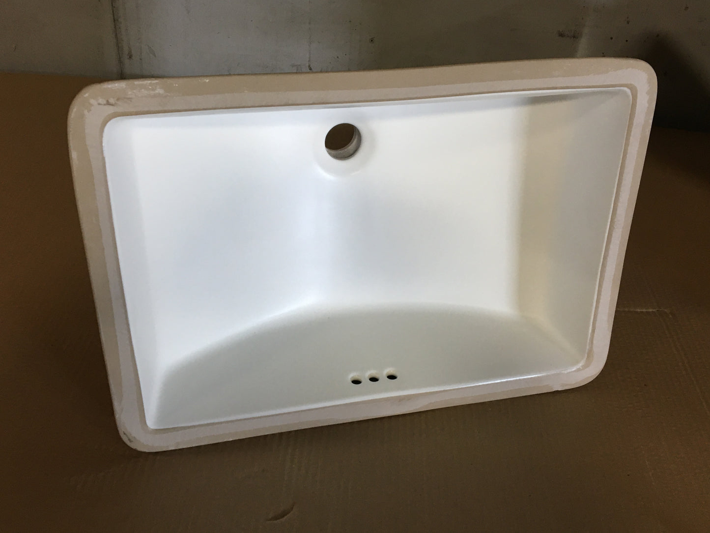 18"X12" RECTANGULAR MYERS UNDERMOUNT BATHROOM SINK IN MATTE WHITE