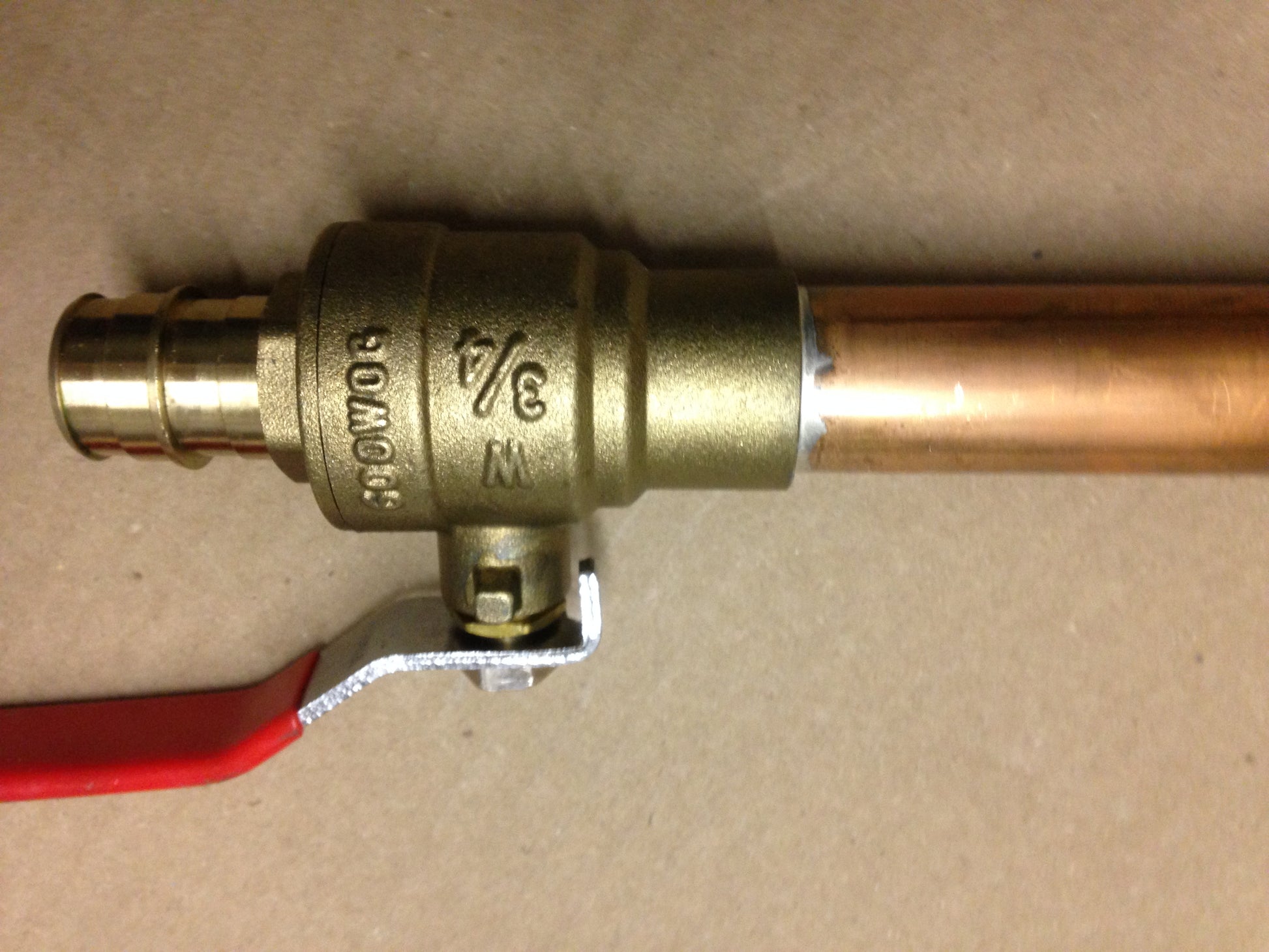 WATER HEATER CONNECTOR, 3/4", W/VALVE